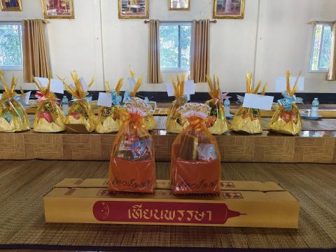 ทำบุญแห่เทียนเข้าพรรษา