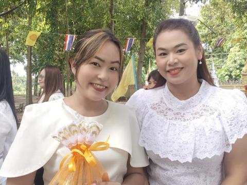 ทำบุญแห่เทียนเข้าพรรษา